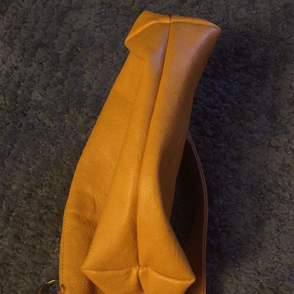 Butterscotch Leather Purse - Picture 6 of 8